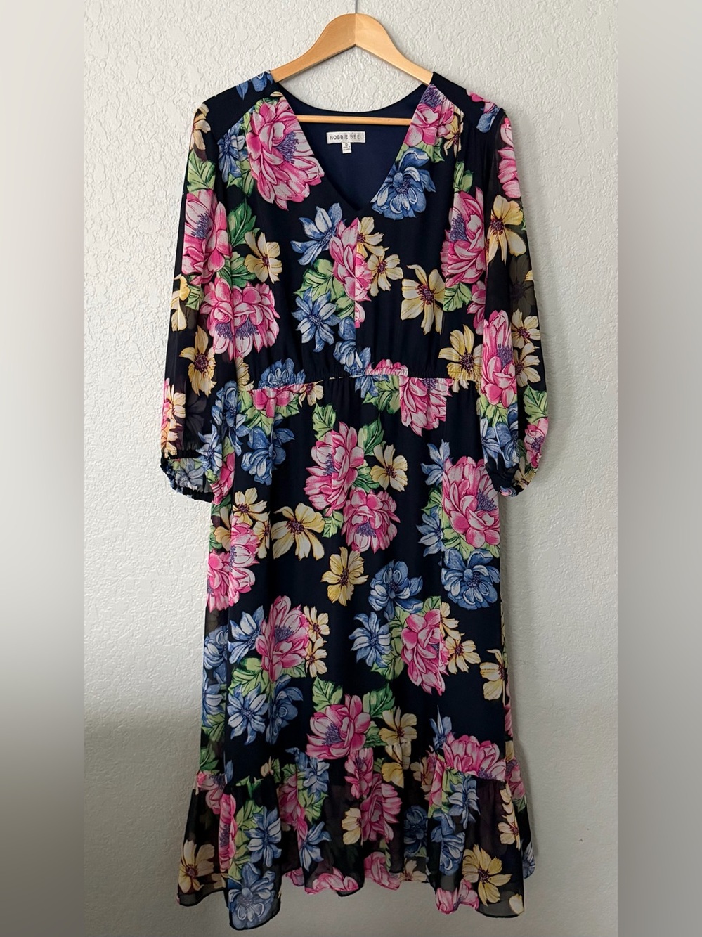 Robbie Bee Navy Floral Tiered V-Neck Maxi Dress